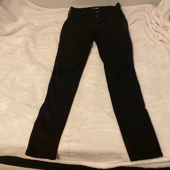 Black fashionnova skinny jeans - Picture 1 of 7